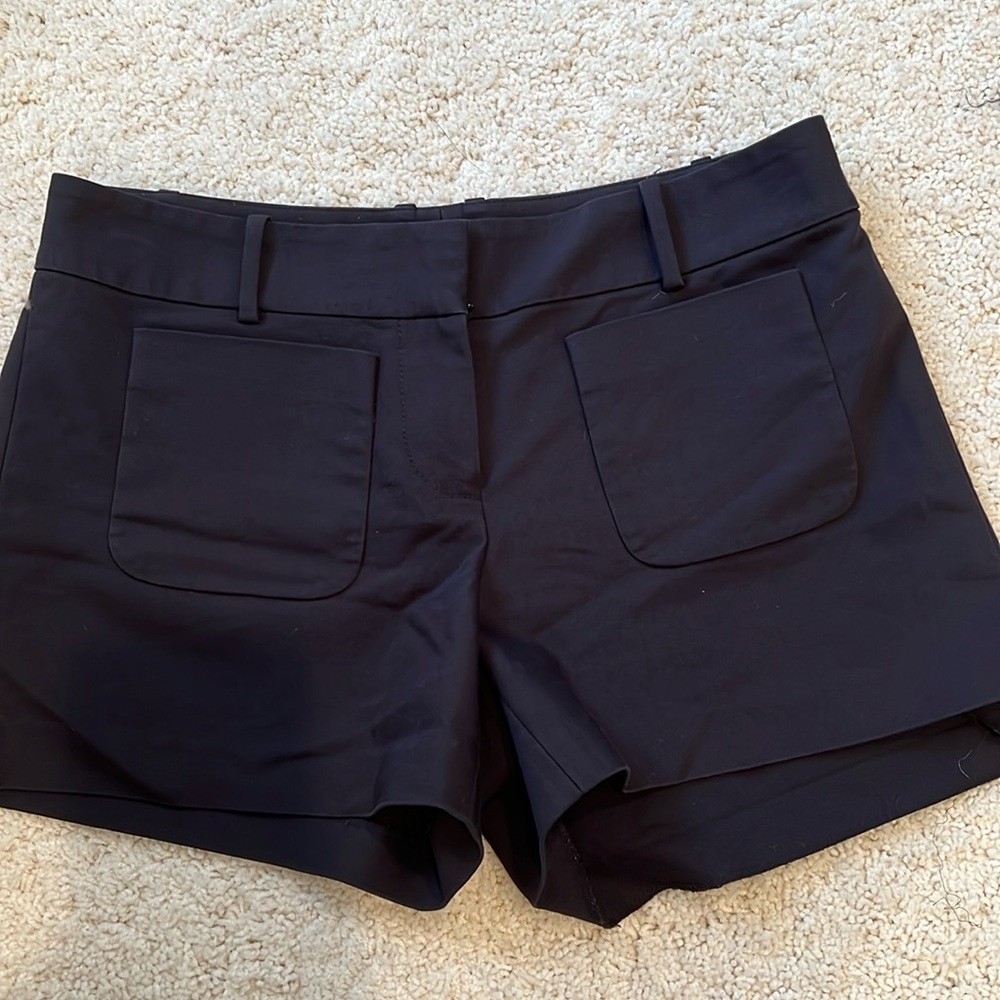 Ann Taylor women’s size 2 navy shorts